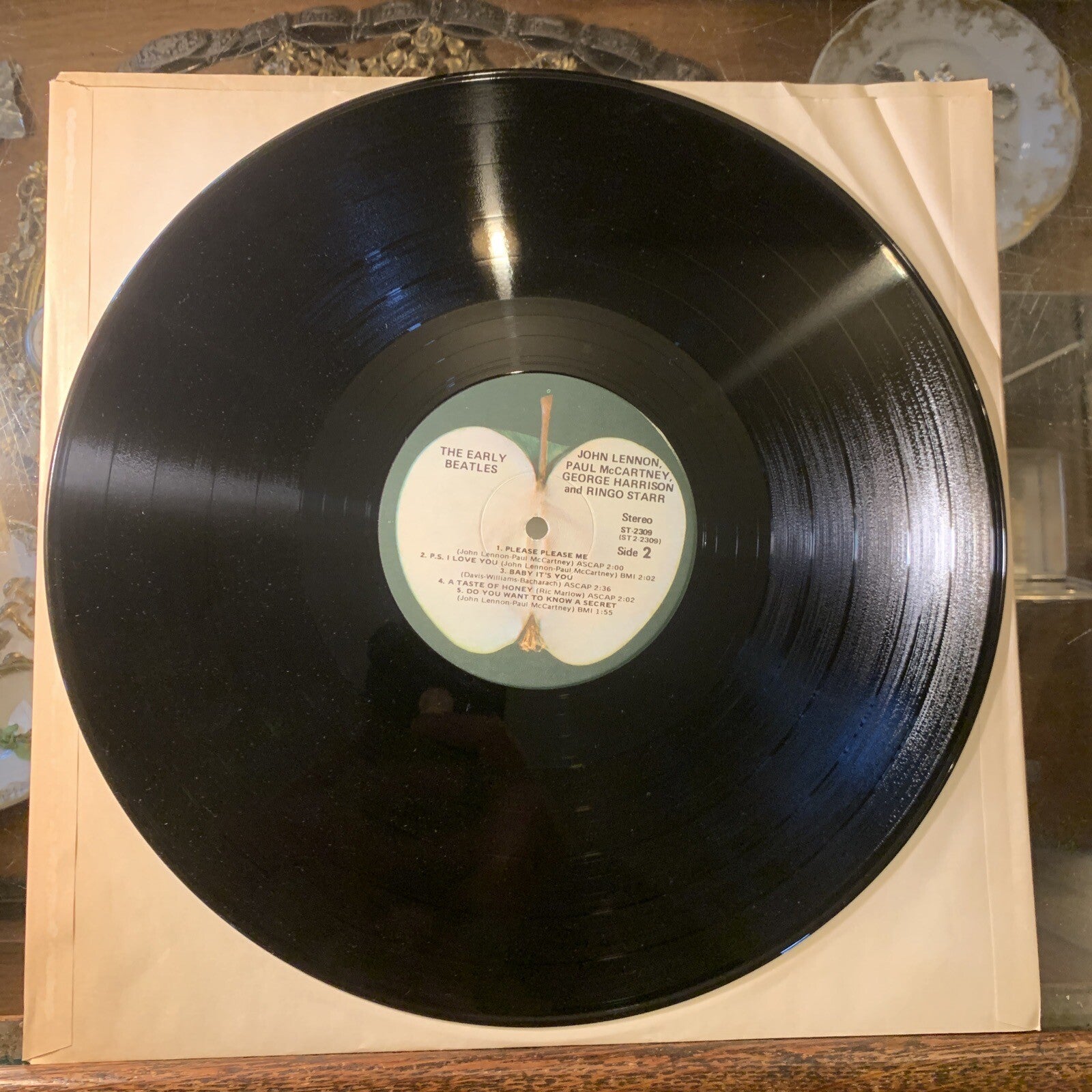 The Beatles - The Early BEATLES - Apple Records ST2309 1971 - VG+/Near Mint Disc
