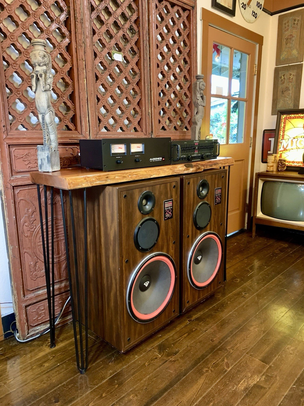 Cerwin-Vega RE 38 Series