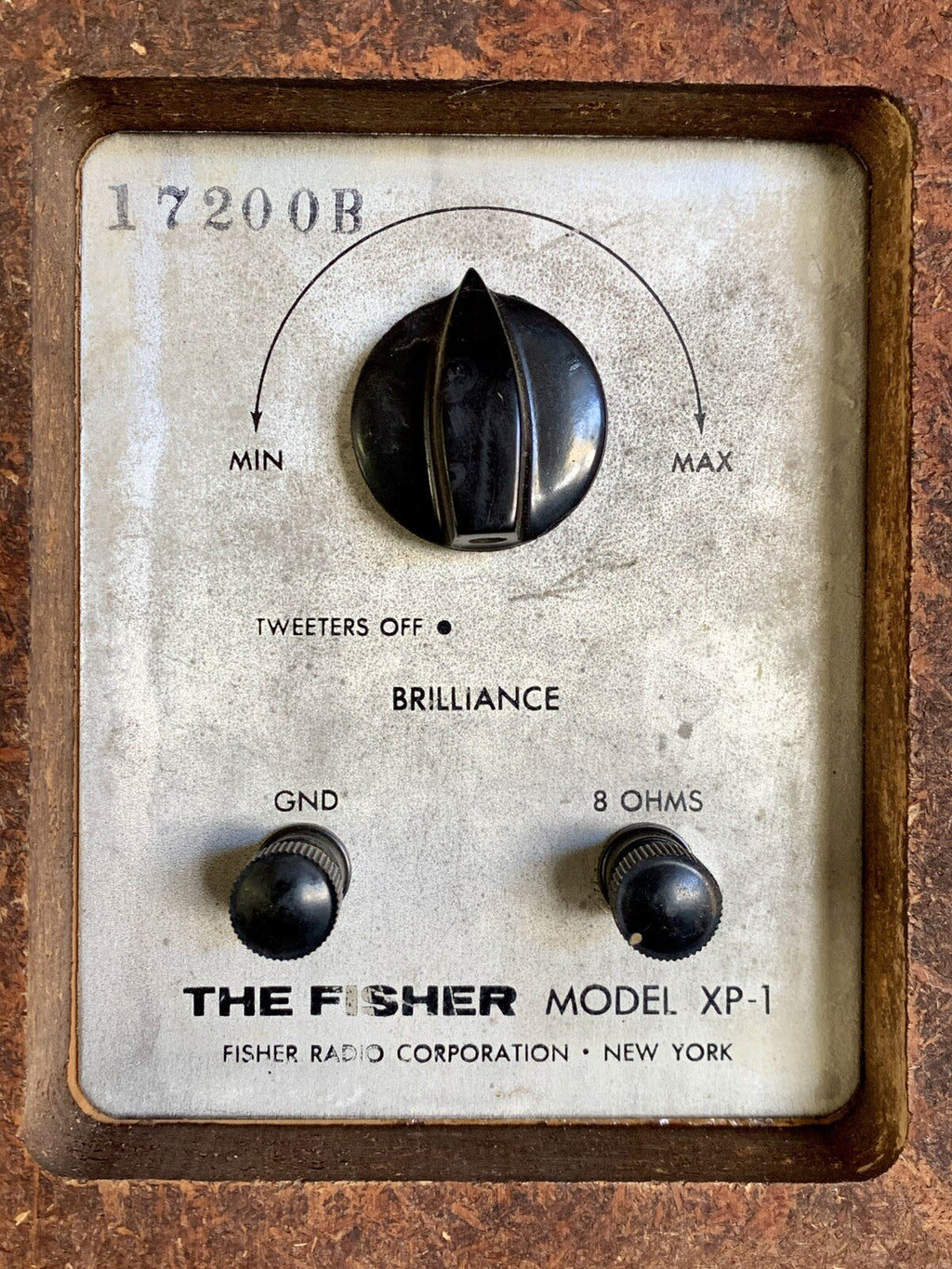 The Fisher XP-1 Speakers
