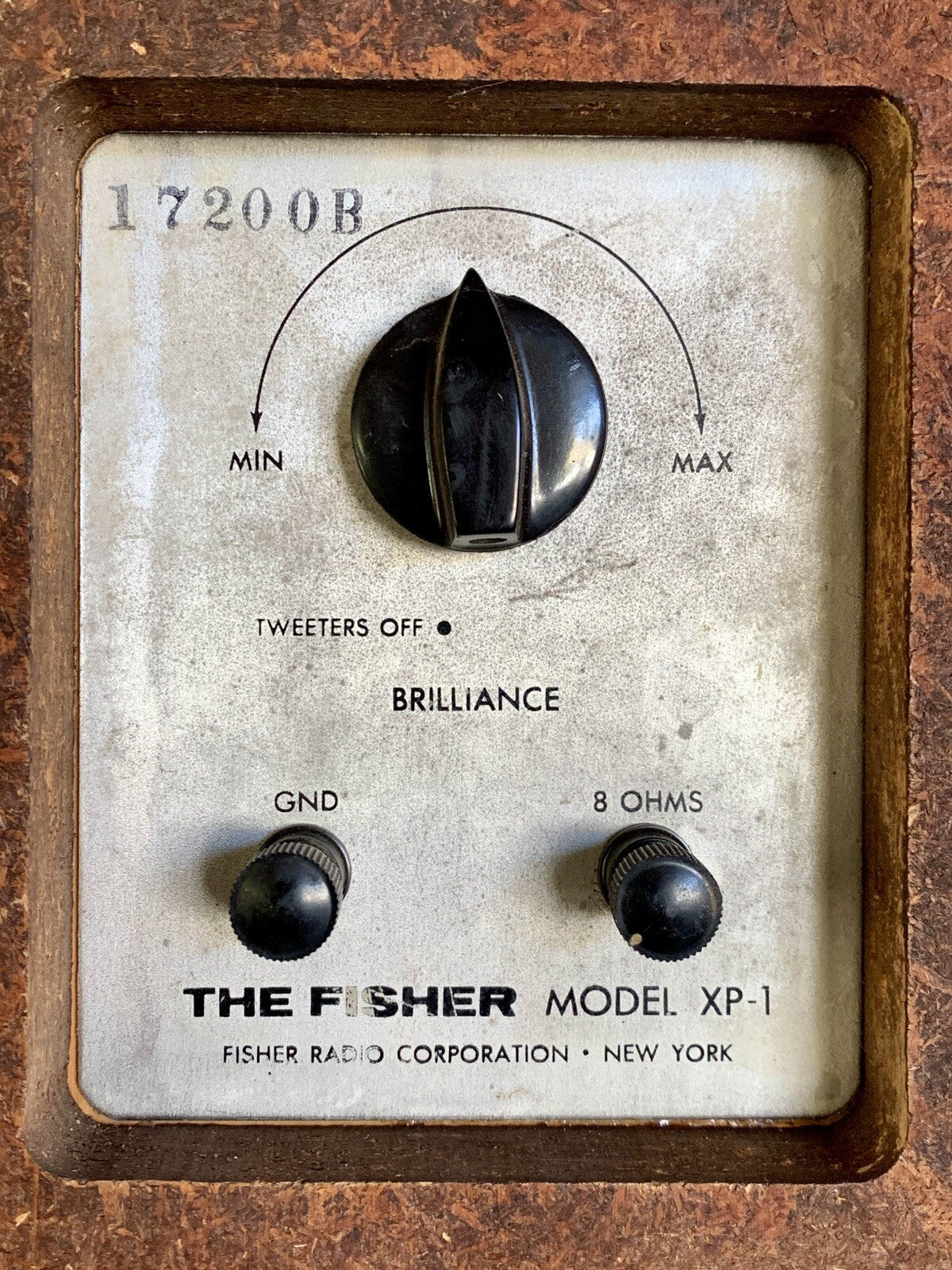 The Fisher XP-1 Speakers