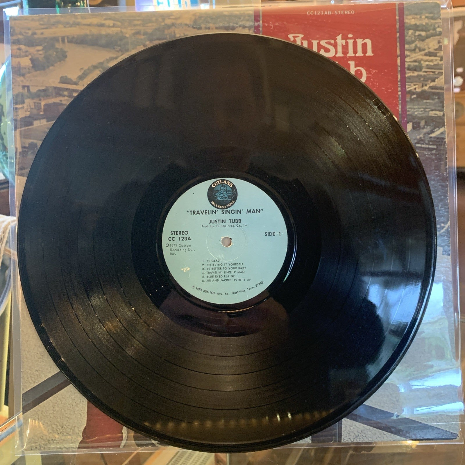 Justin Tubb - Travelin’ Singin’ Man - Cutlass Records CC 123 - SIGNED LP