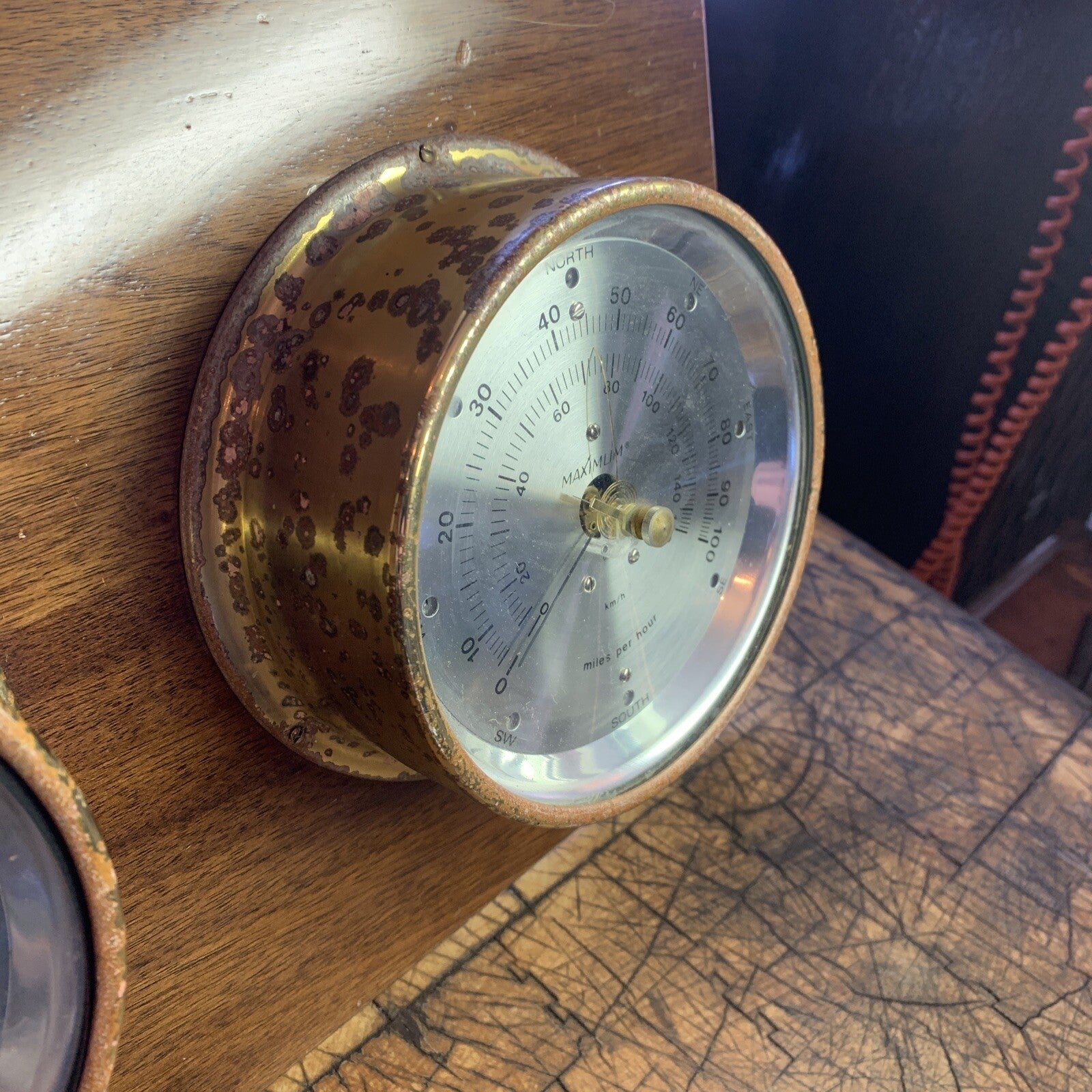 ComfortMinder Ships Barometer Weather Station